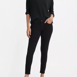 Levi’s Sculpt Hypersoft Long 711 Skinny Black Denim Jeans Size 10 W30 L32
